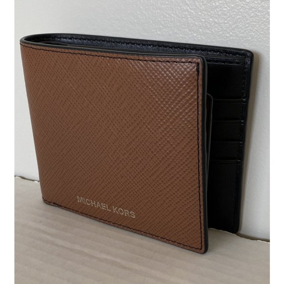 New Michael Kors Harrison Men's Billfold wallet with Passcase Leather Luggage - Picture 3 of 6